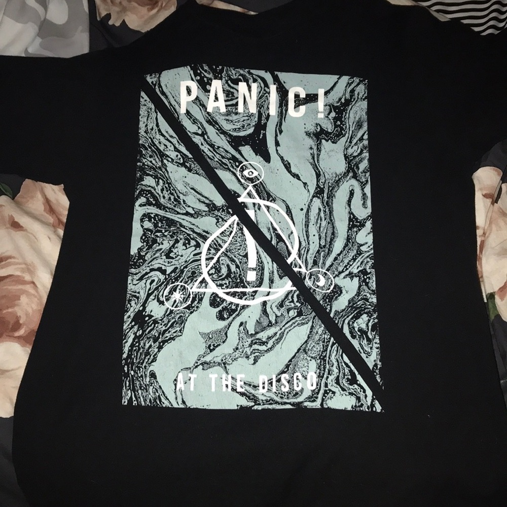 panic at the disco black tee